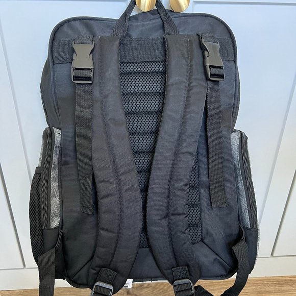 Eddie Bauer Atlas Sport Back Pack Diaper Bag in Black/Gray - Picture 3 of 7